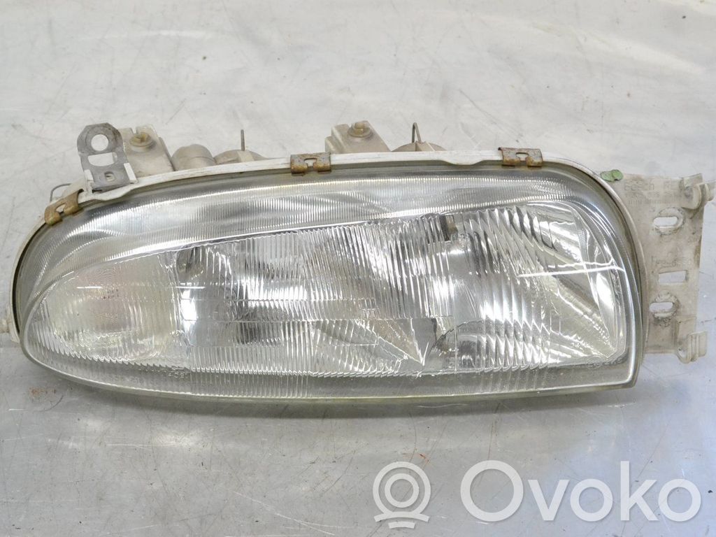 Ford Fiesta Headlight/headlamp 