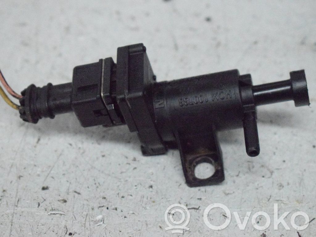 Válvula de vacío   7700102545