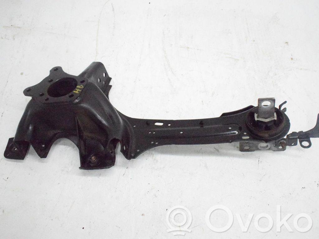 Rear control arm   6G915A968