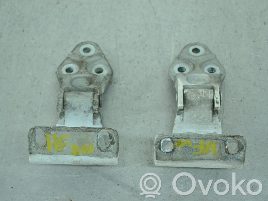 Renault Master II Front door upper hinge 