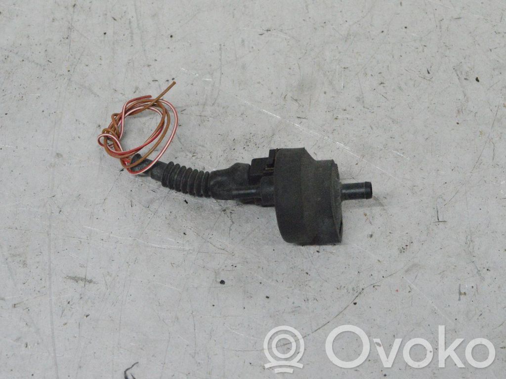 BMW 3 E36 Válvula de vacío 