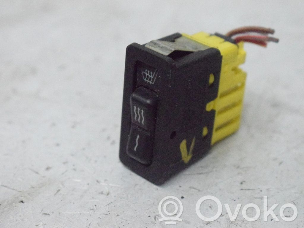 Sēdekļu apsildes slēdzis   61311387917