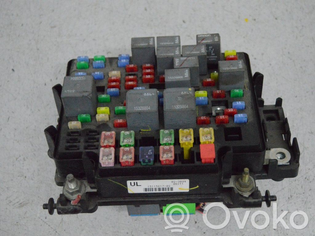 Módulo de fusible   1511561702