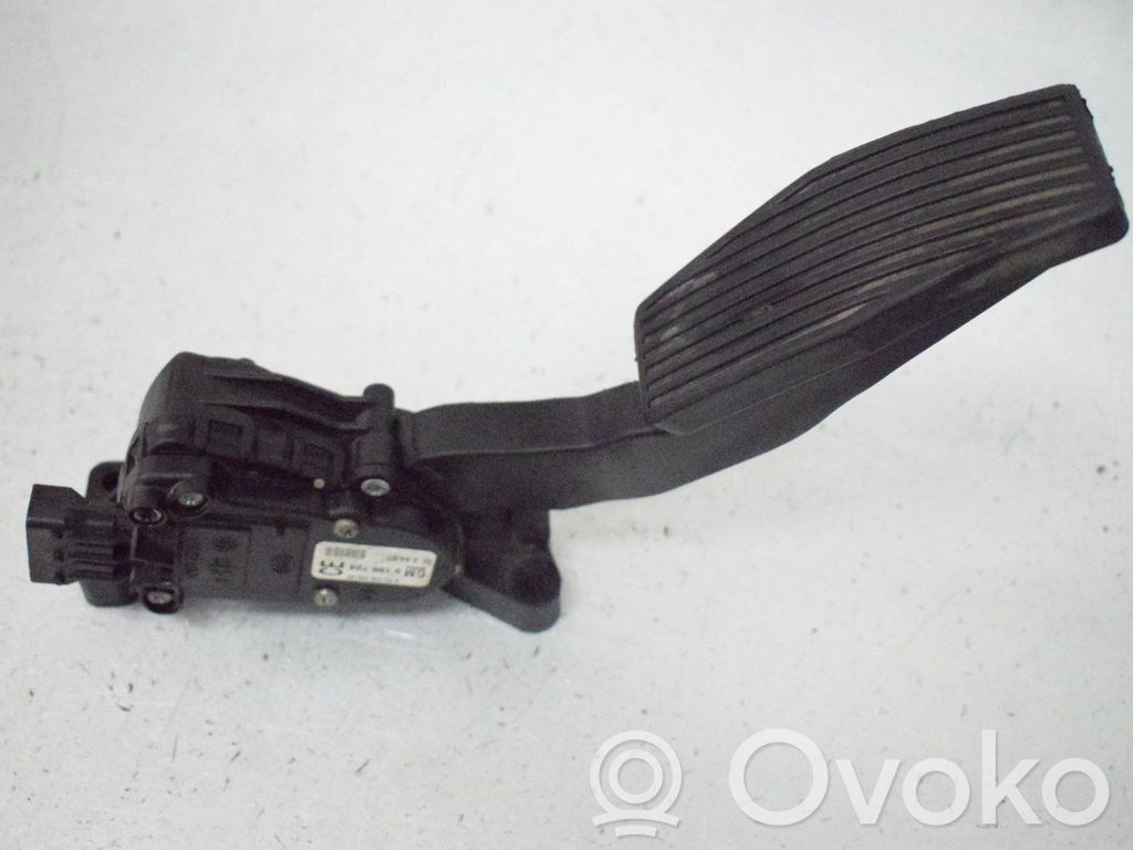 Accelerator throttle pedal   9186724