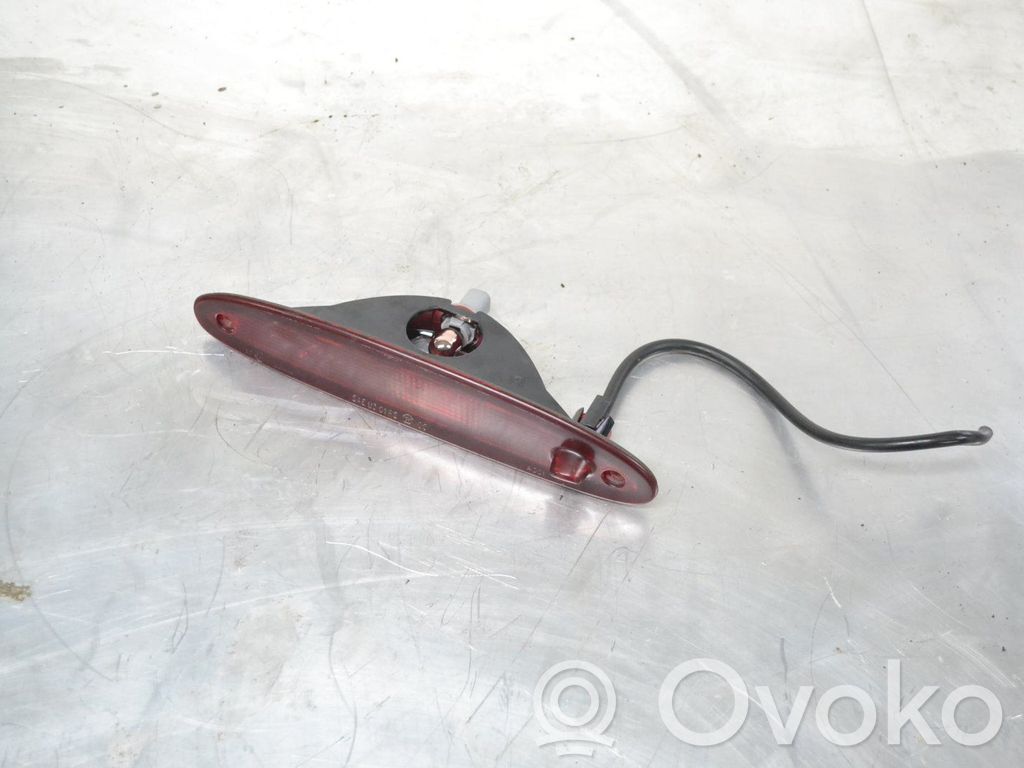 Chrysler Voyager Third/center stoplight 