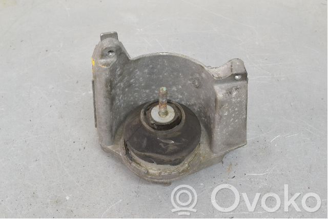 Audi 80 90 S2 B4 Engine mounting bracket 