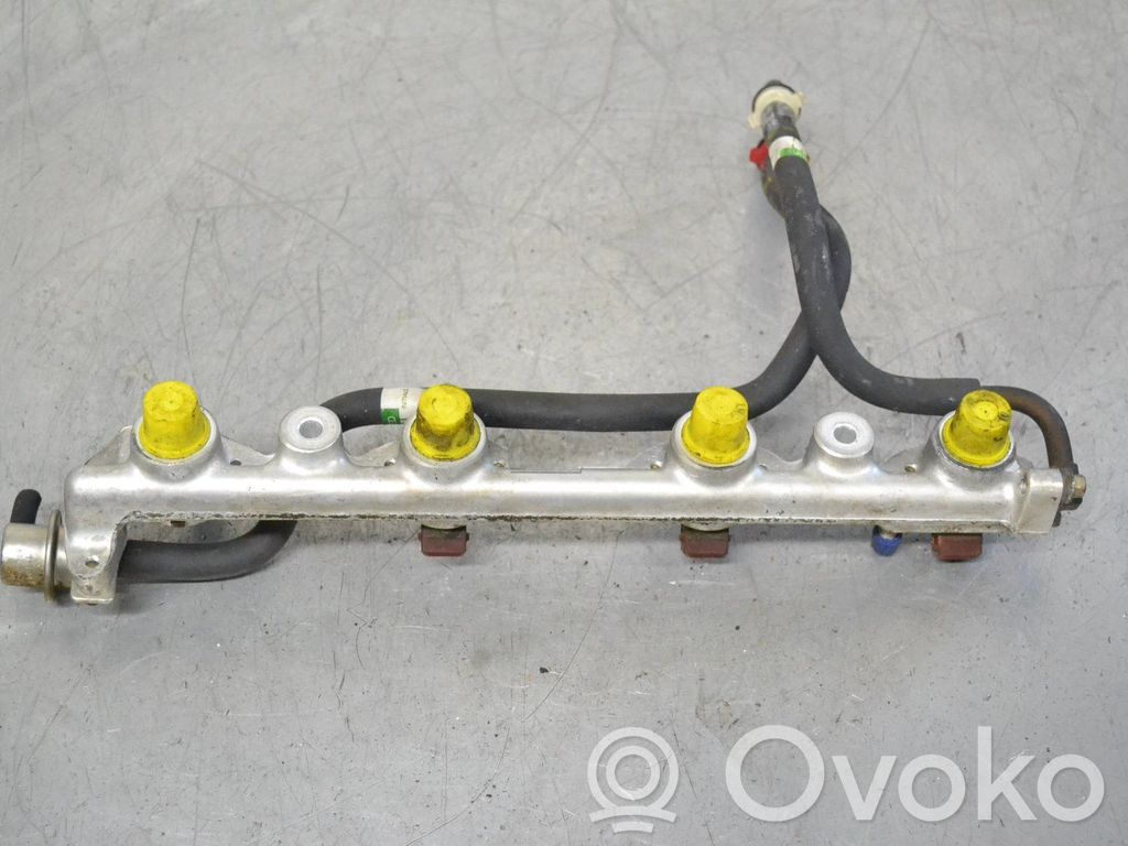 Injecteur de carburant   95XF9D280AB