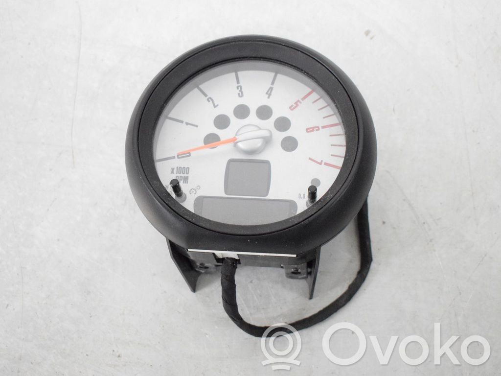 Tachometer   9232438