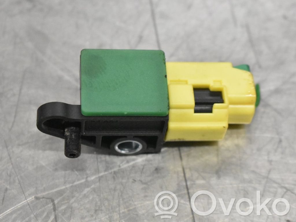 Airbagsensor Crashsensor Drucksensor   8K0973323