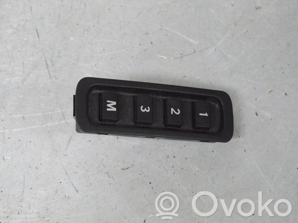 Seat memory switch   12791026