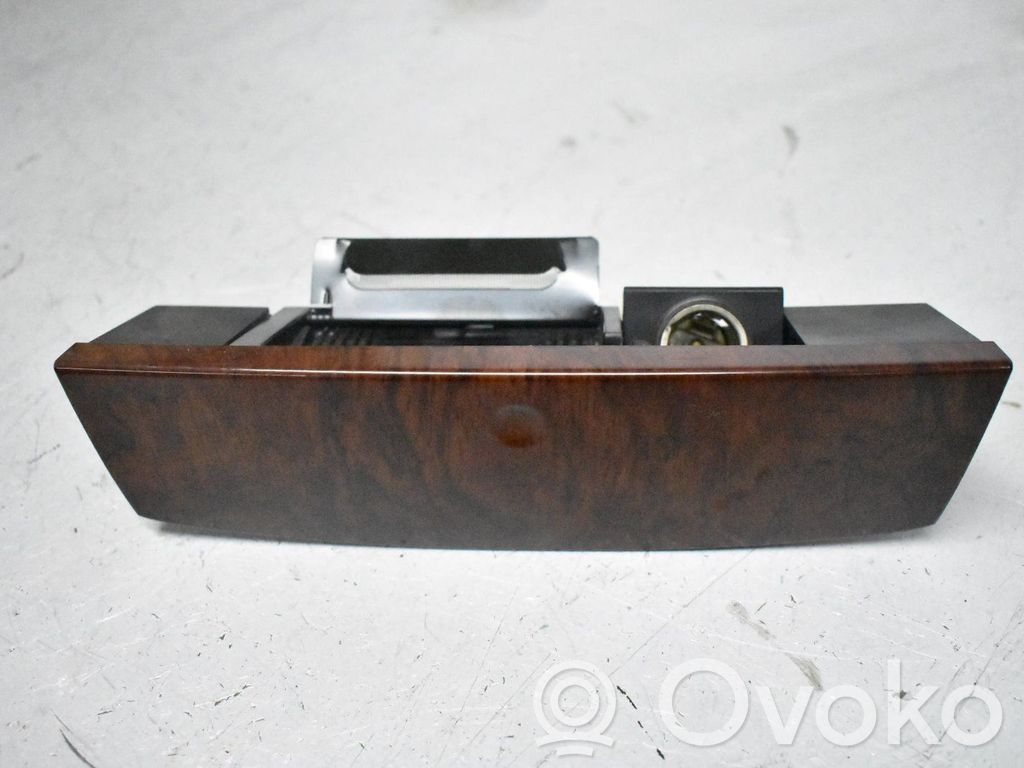 Ashtray (front)