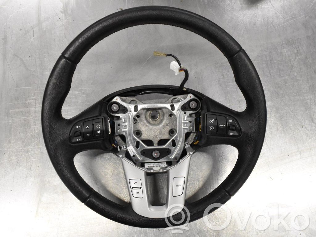 KIA Ceed Steering wheel 