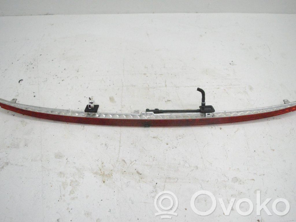Mercedes-Benz E W211 Third/center stoplight 