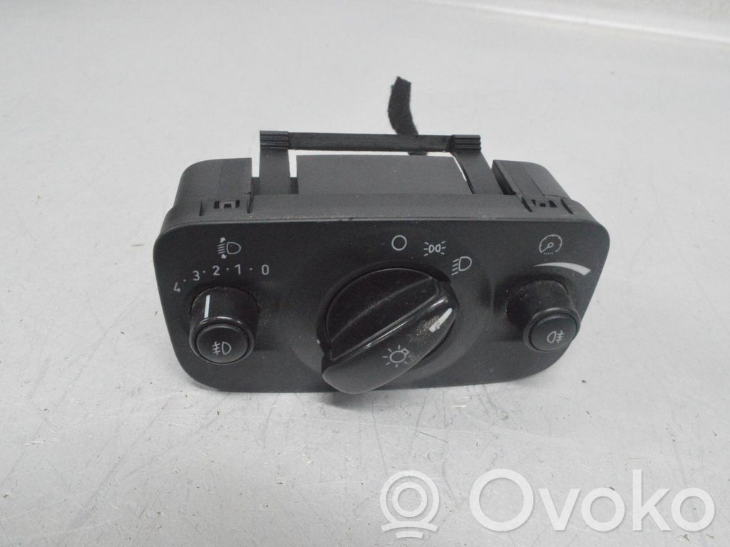Light switch   6G9T13A024AE