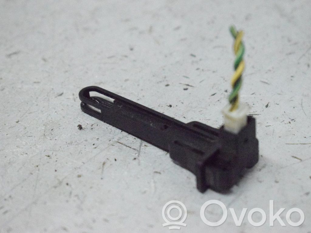 Interior temperature sensor   103374238B
