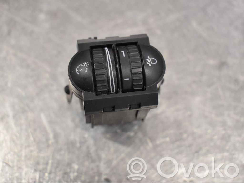 Panel lighting control switch   1K8941333