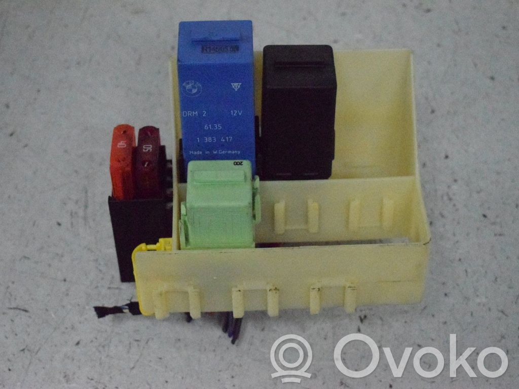 BMW 5 E39 Fuse module 