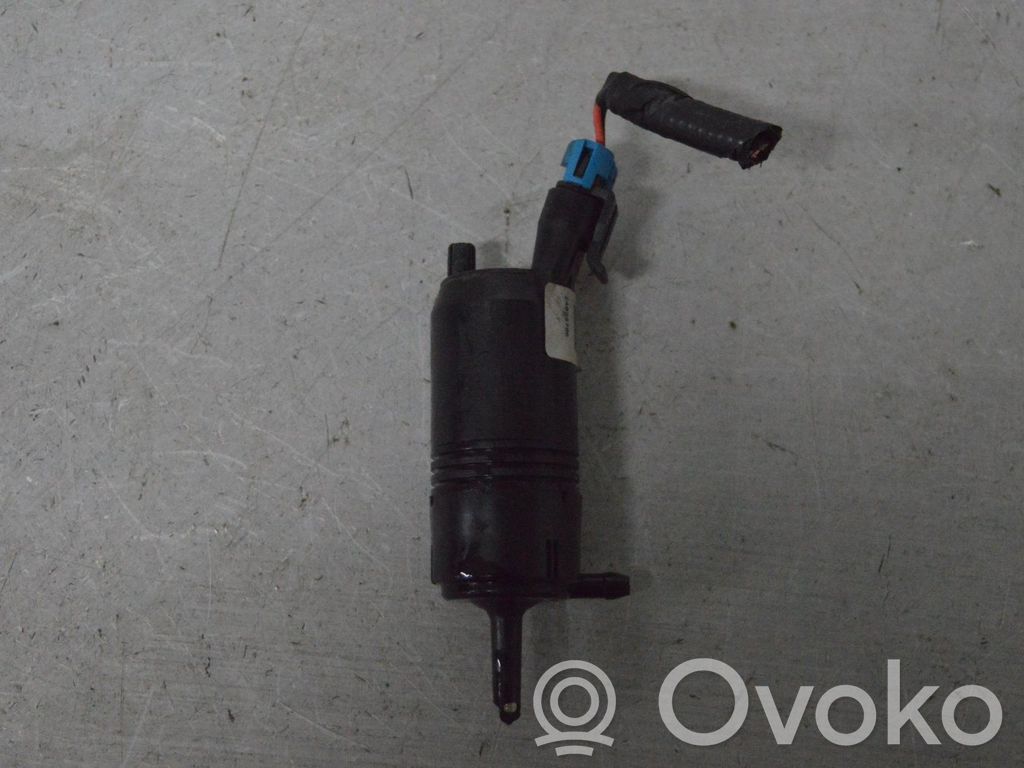Cadillac SRX Windscreen/windshield washer pump 