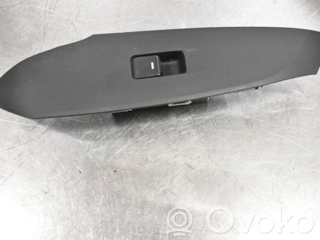 Interrupteur commade lève-vitre   166370A,5AB131EA02