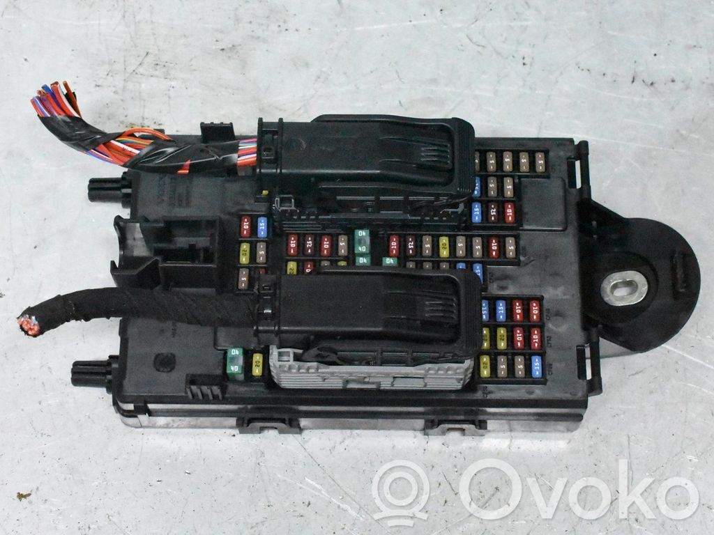 Ramka / Moduł bezpieczników   31346672