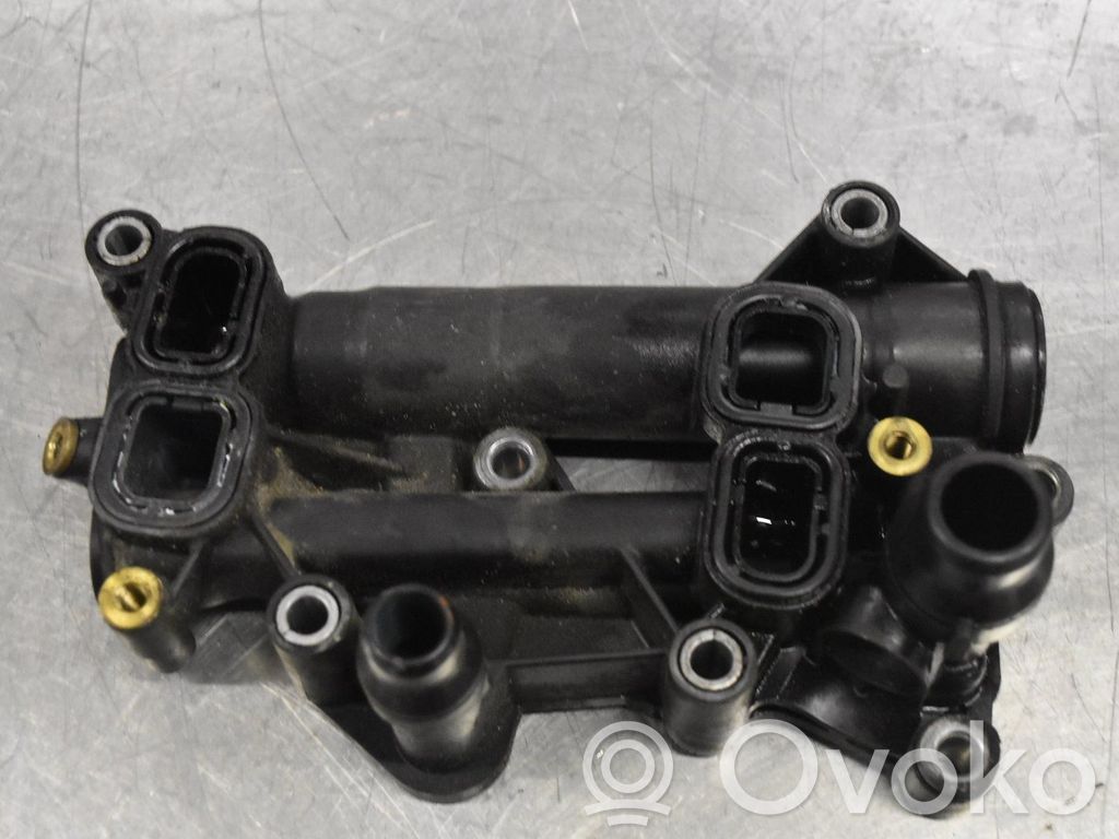 BMW 3 F30 F35 F31 Carcasa del termostato 