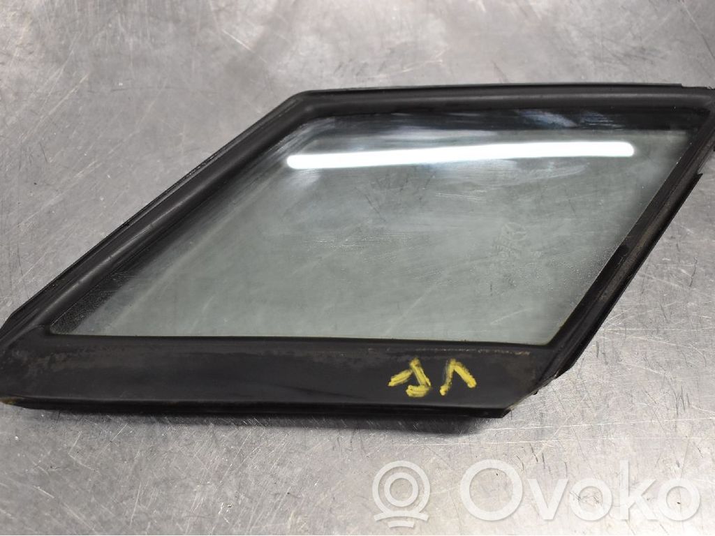 Mazda 5 Ventanilla de ventilación de la puerta delantera cuatro puertas 
