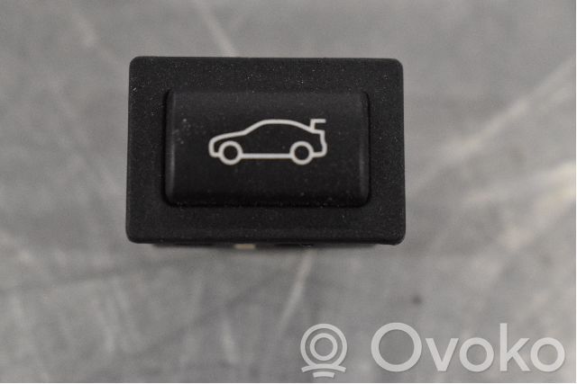 BMW 5 F10 F11 Bouton interrupteur ouverture du coffre