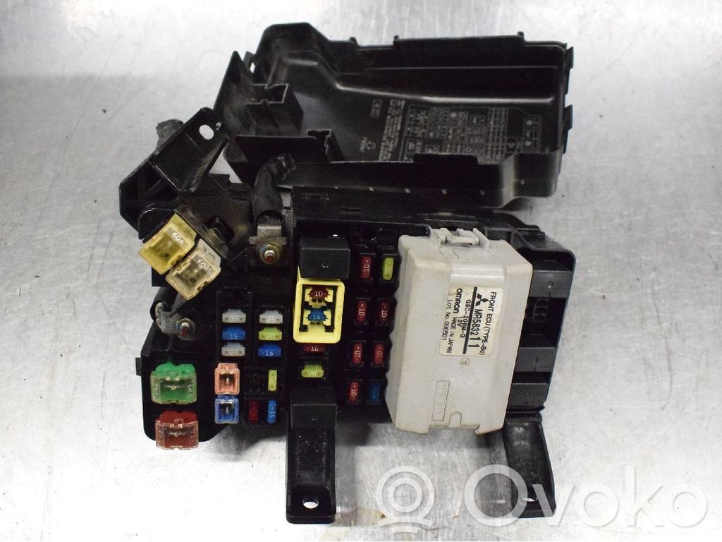 Mitsubishi Pajero Module de fusibles 