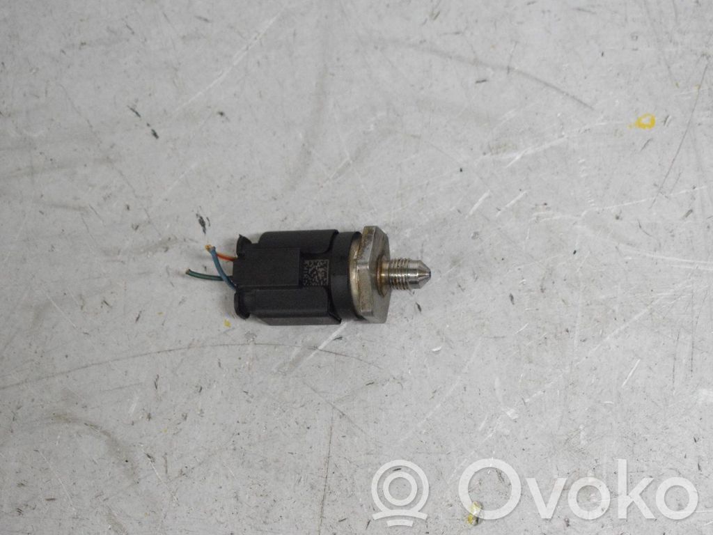 BMW 5 F10 F11 Regulator ciśnienia paliwa 