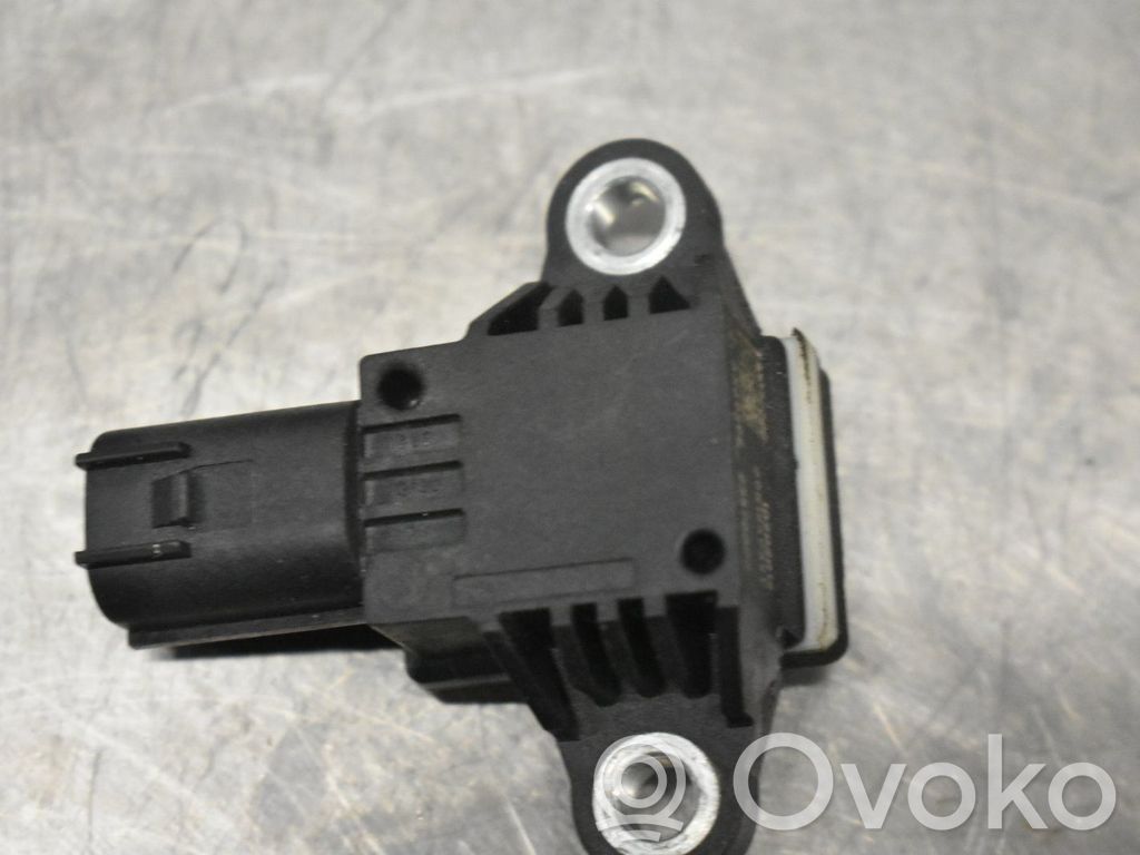 Isuzu D-Max Airbagsensor Crashsensor Drucksensor 
