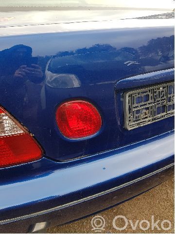 Lexus GS 300 400 430 Lampă spate în capacul portbagajului 