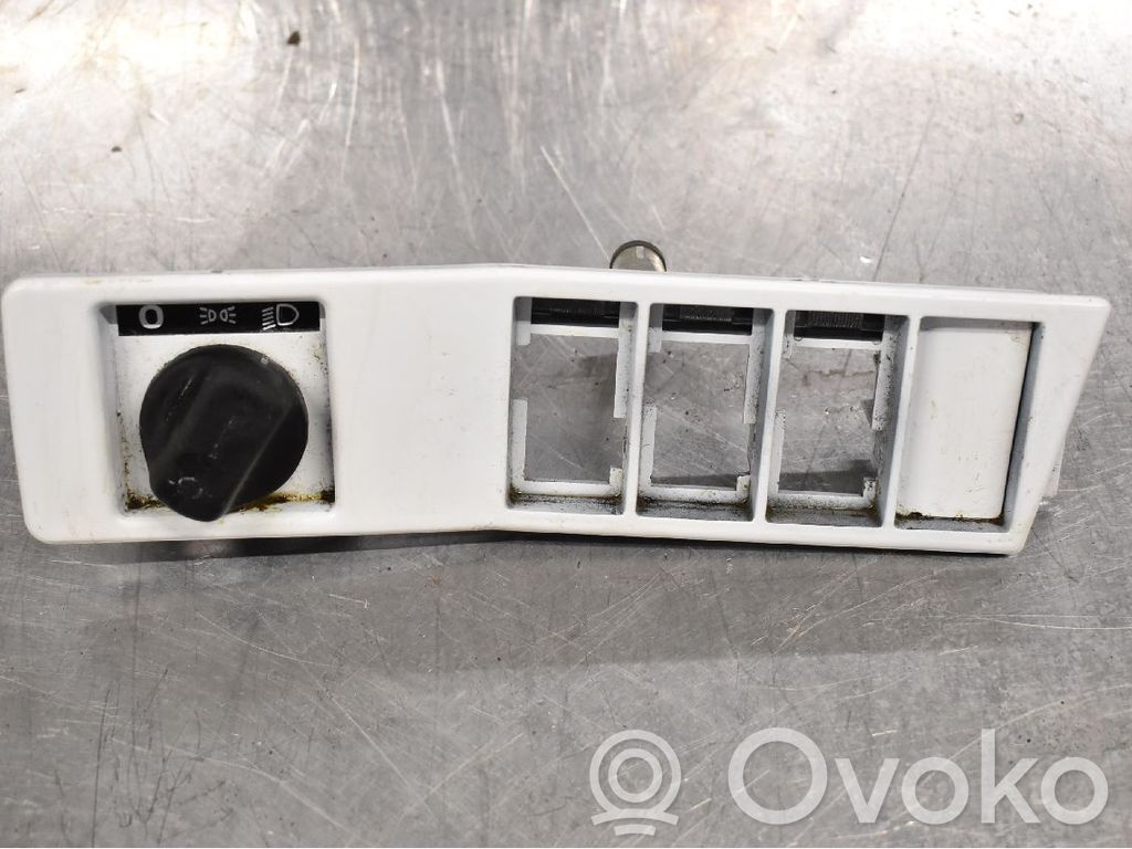 Light switch   1362697