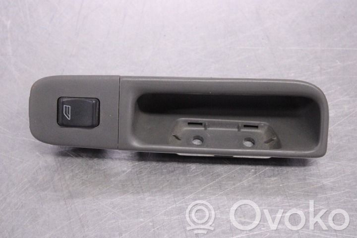 Electric window control switch   9128415