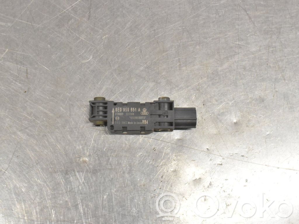Airbagsensor Crashsensor Drucksensor   8E0959651A