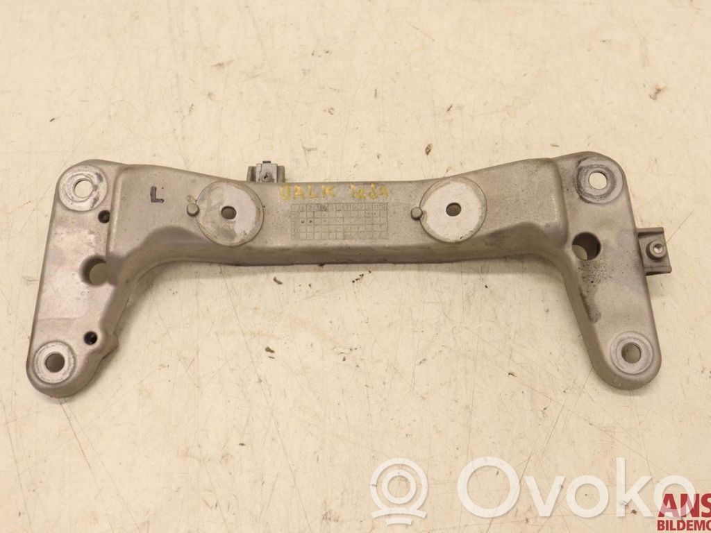 BMW 4 F32 F33 Gearbox mounting bracket 