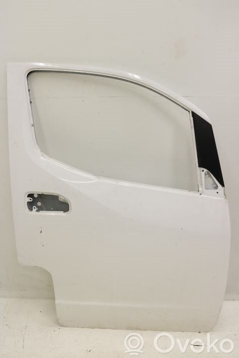 Nissan NV200 Puerta delantera 