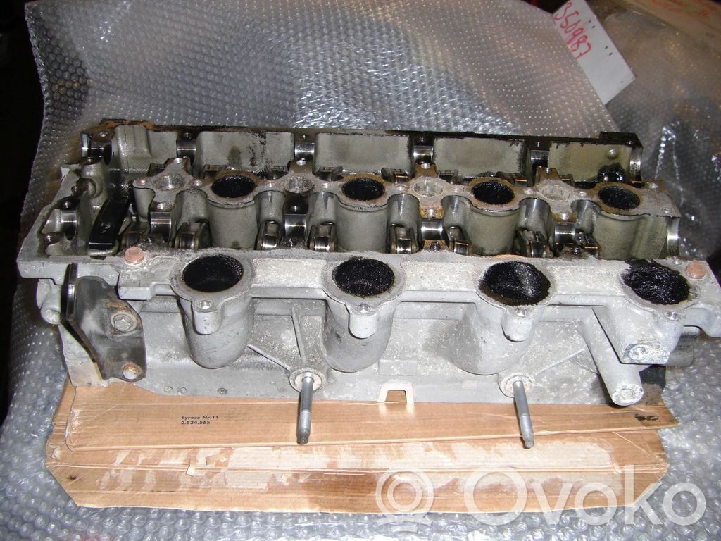Engine head   1231927,1869775