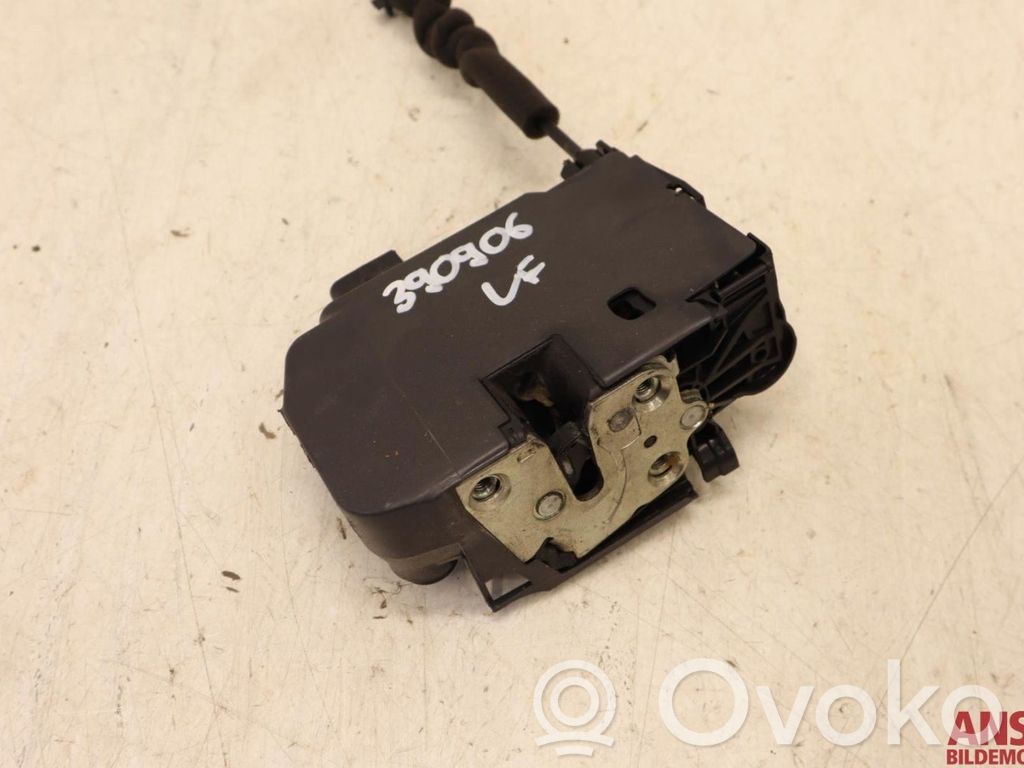 Iveco Daily 6th gen Motor de bloqueo de puertas 