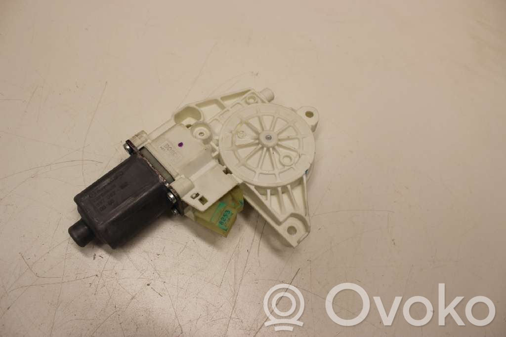 Mercedes-Benz ML W164 Motorino alzacristalli della portiera anteriore