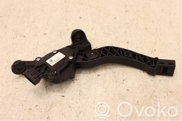 Pedal del acelerador   32700A6100