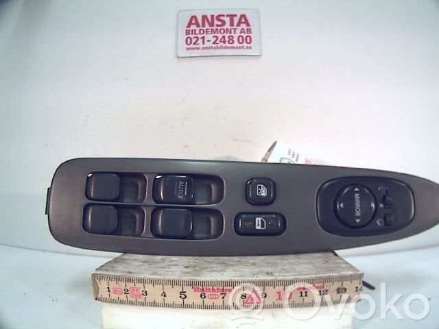 Lexus IS 200-300 Przyciski szyb 