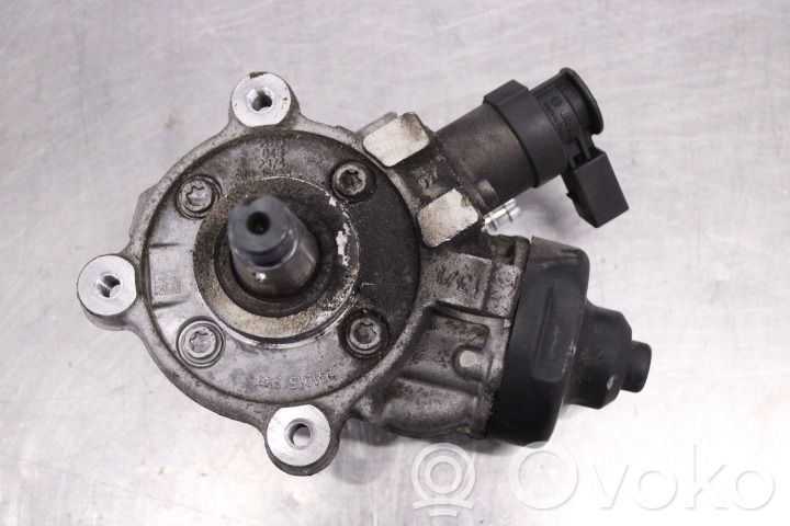 Volkswagen Caddy Pompă combustibil mecanică 