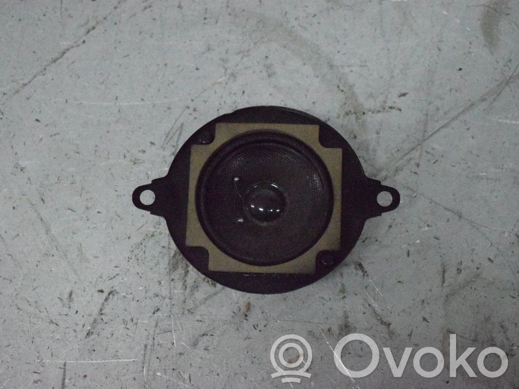 Saab 9-3 Ver2 Tavarahyllyn kaiutin 
