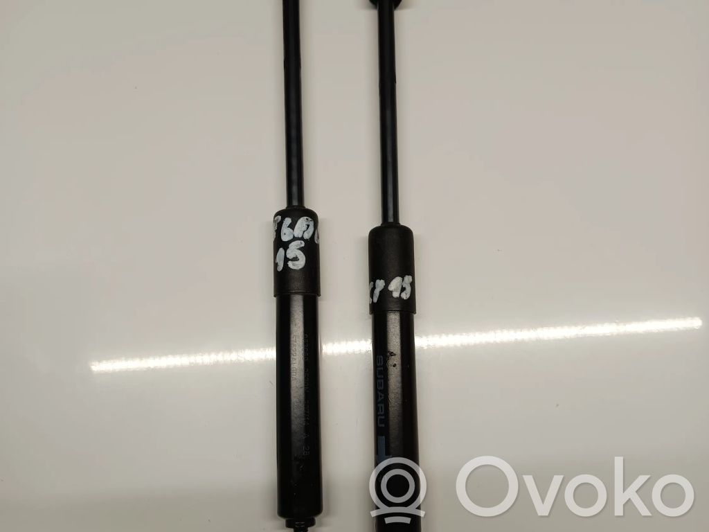 Subaru Legacy Tailgate/trunk strut/damper 