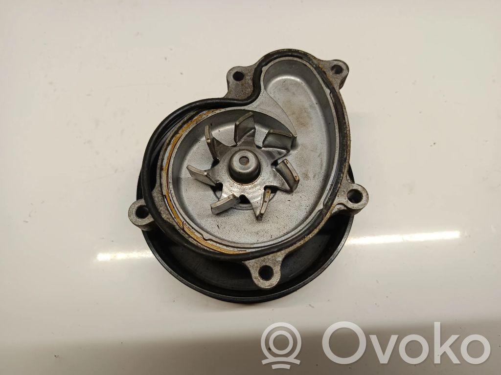 Vandens pompa   21110AA690