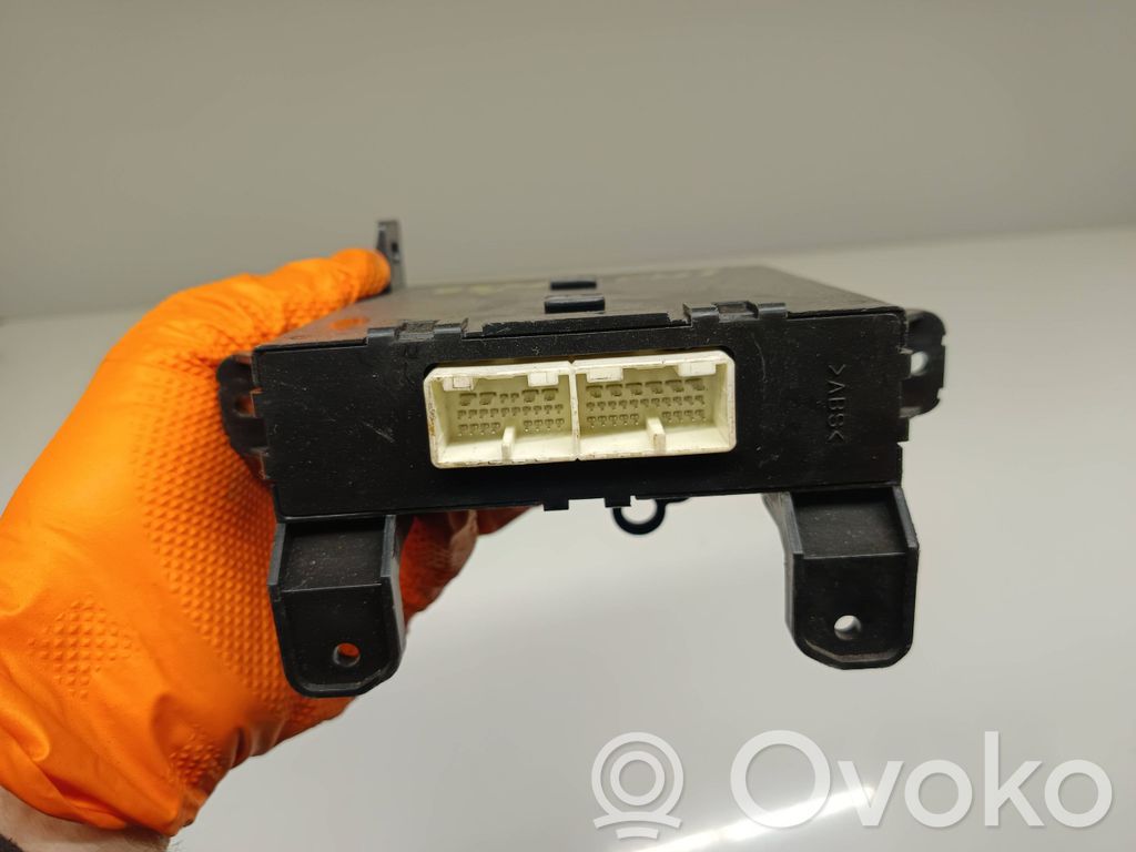 Subaru Outback Module de commande de ventilateur 