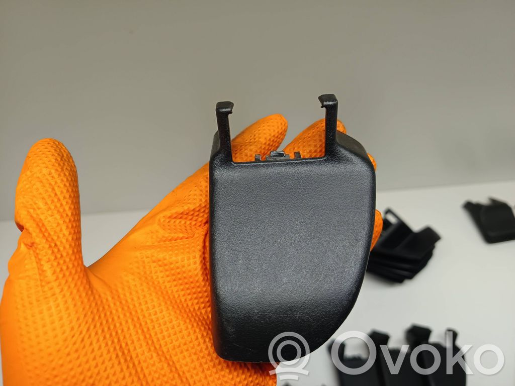Seat trim   64115AL00A