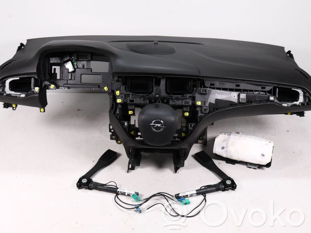 Opel Corsa E Drošības spilvenu komplekts 