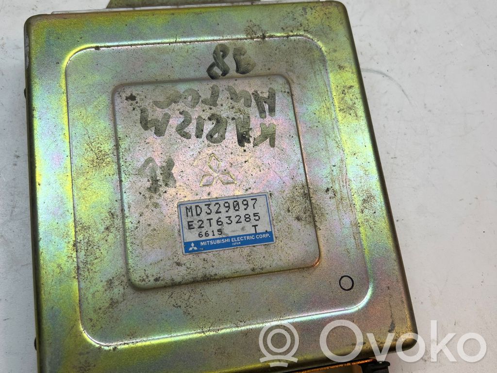 Engine control unit/module   MD329097,E2T63285