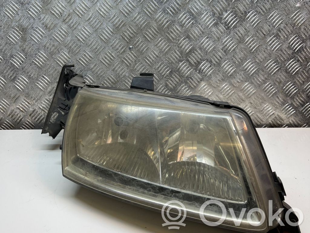 Saab 9-5 Priekinis žibintas 